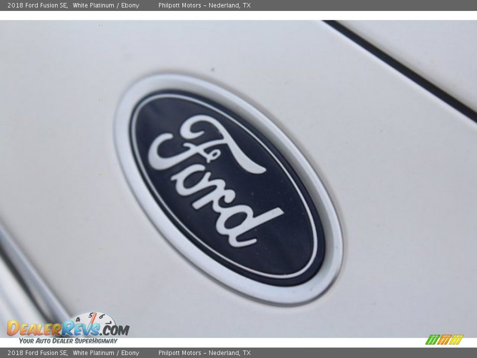 2018 Ford Fusion SE White Platinum / Ebony Photo #4