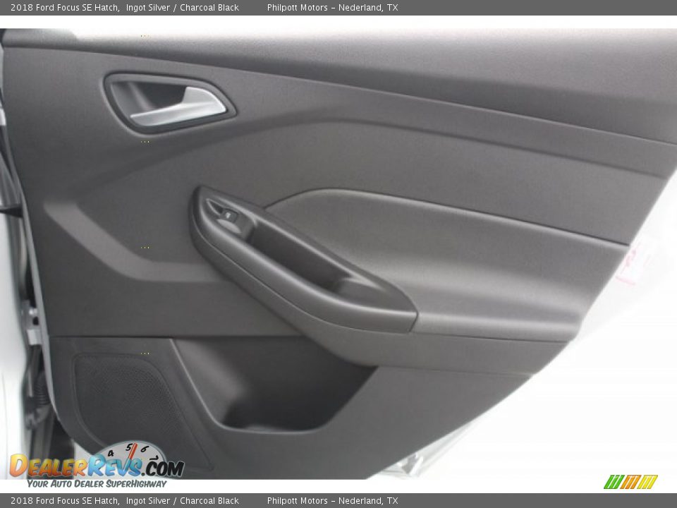 2018 Ford Focus SE Hatch Ingot Silver / Charcoal Black Photo #25