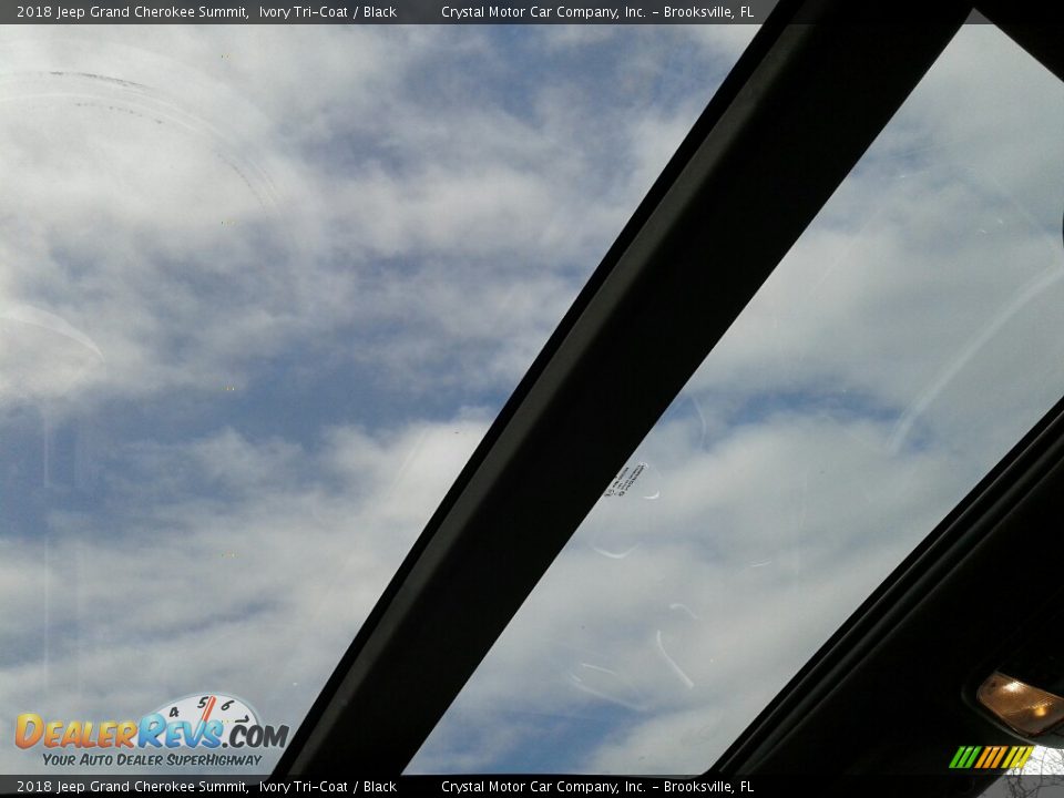 2018 Jeep Grand Cherokee Summit Ivory Tri-Coat / Black Photo #17