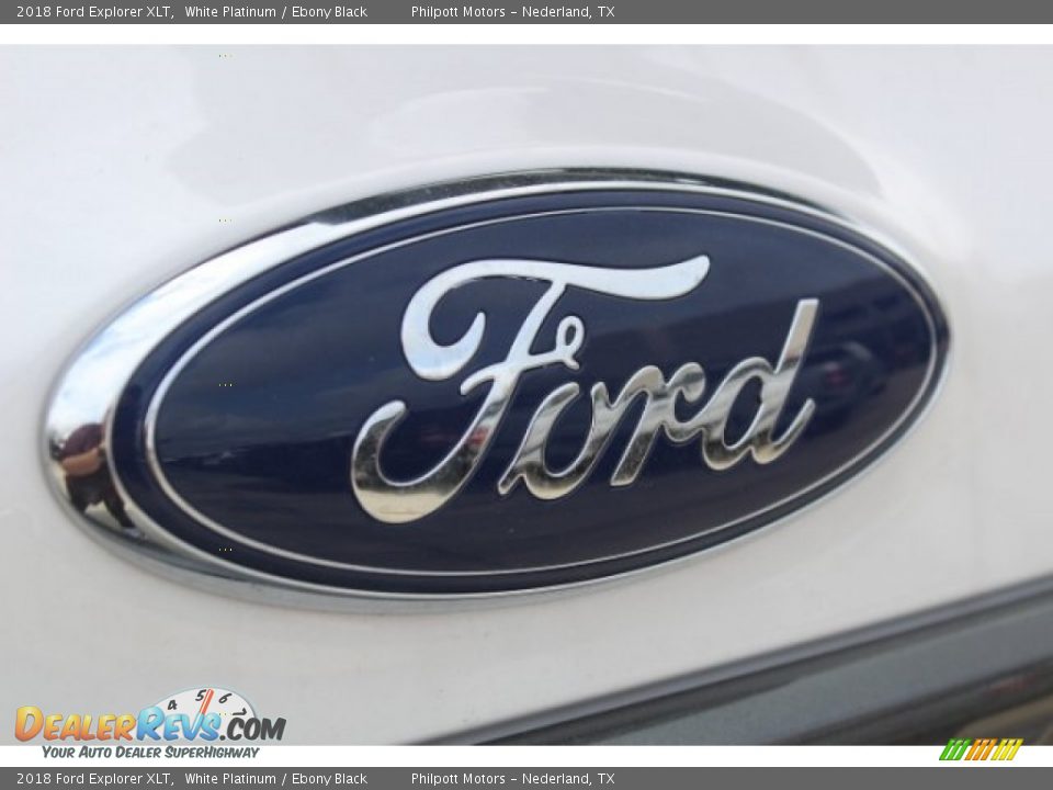 2018 Ford Explorer XLT White Platinum / Ebony Black Photo #36