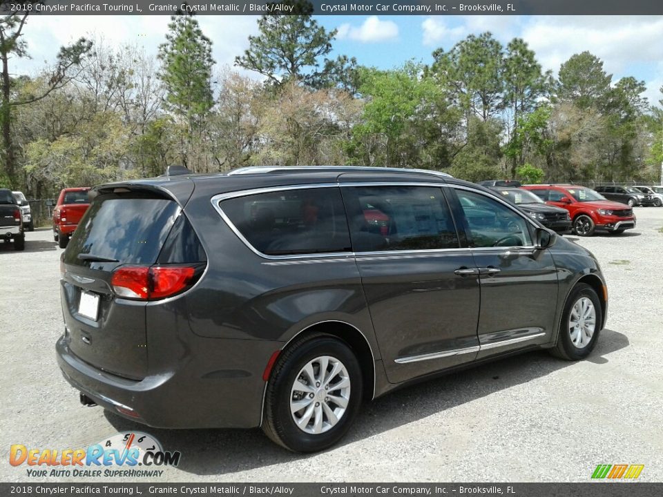 2018 Chrysler Pacifica Touring L Granite Crystal Metallic / Black/Alloy Photo #5