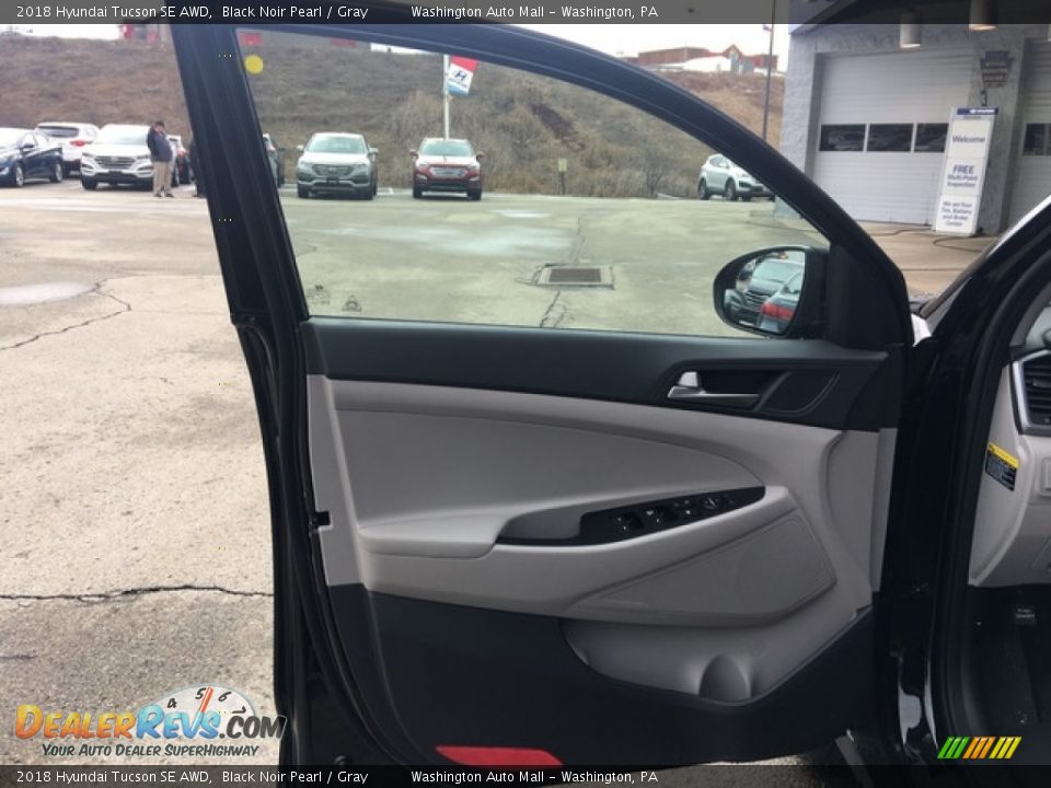 2018 Hyundai Tucson SE AWD Black Noir Pearl / Gray Photo #9