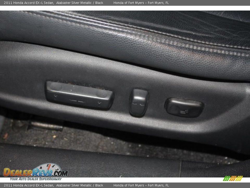 2011 Honda Accord EX-L Sedan Alabaster Silver Metallic / Black Photo #15