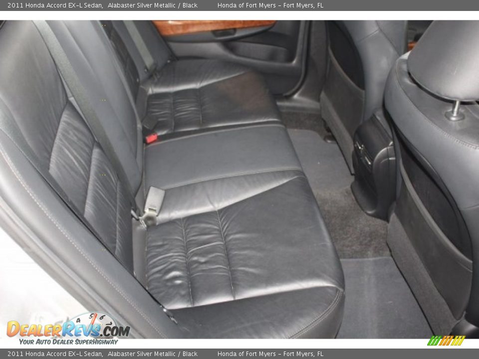 2011 Honda Accord EX-L Sedan Alabaster Silver Metallic / Black Photo #32