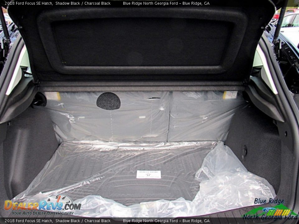 2018 Ford Focus SE Hatch Shadow Black / Charcoal Black Photo #14
