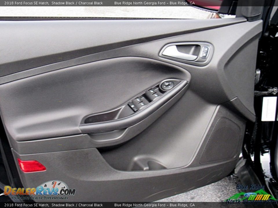 2018 Ford Focus SE Hatch Shadow Black / Charcoal Black Photo #26