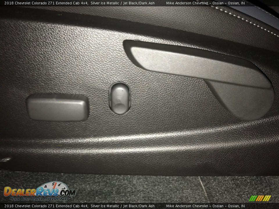 2018 Chevrolet Colorado Z71 Extended Cab 4x4 Silver Ice Metallic / Jet Black/Dark Ash Photo #13