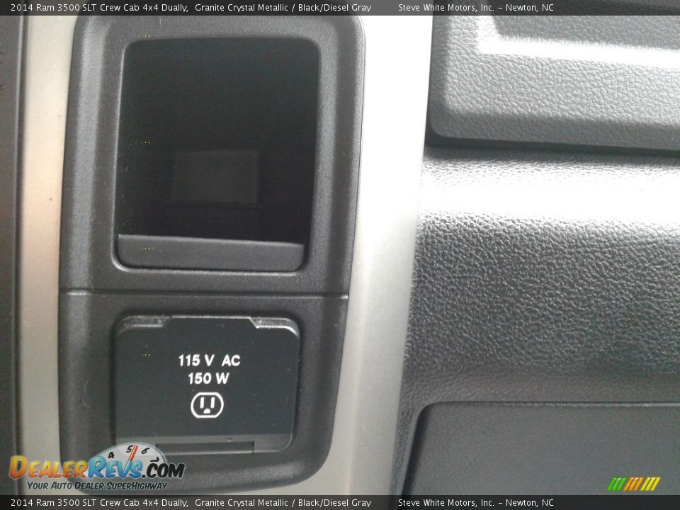 2014 Ram 3500 SLT Crew Cab 4x4 Dually Granite Crystal Metallic / Black/Diesel Gray Photo #28