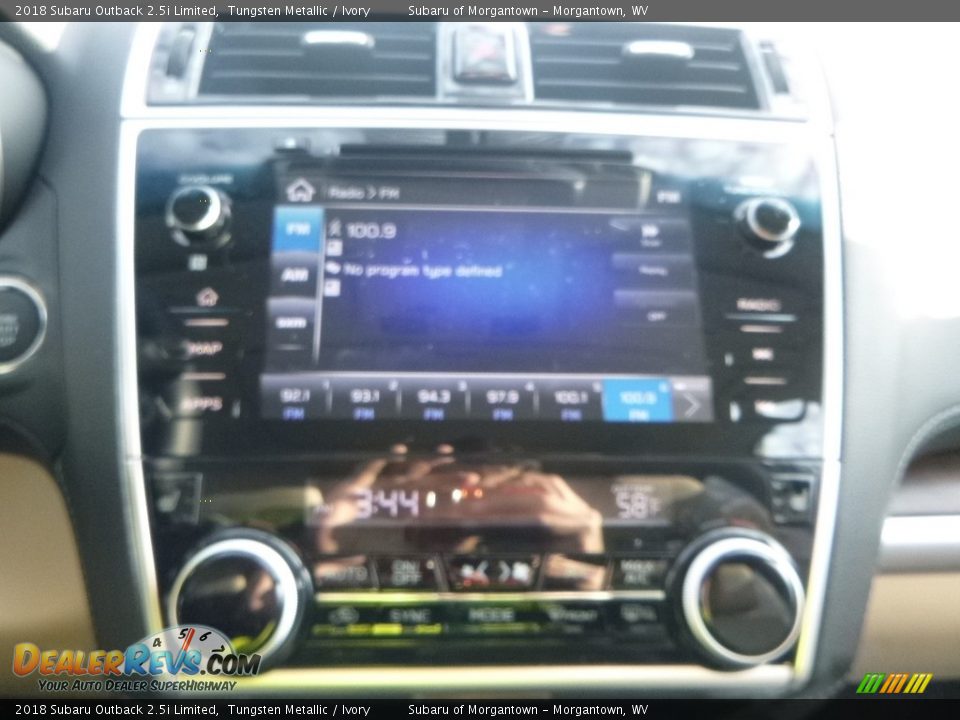 2018 Subaru Outback 2.5i Limited Tungsten Metallic / Ivory Photo #16