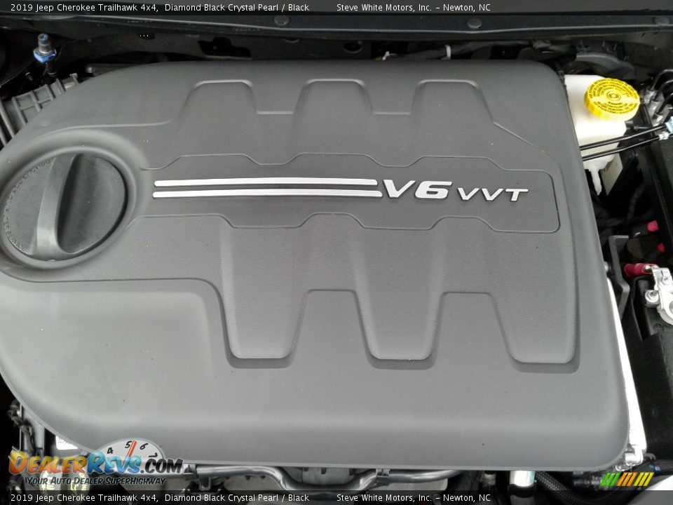 2019 Jeep Cherokee Trailhawk 4x4 Diamond Black Crystal Pearl / Black Photo #28