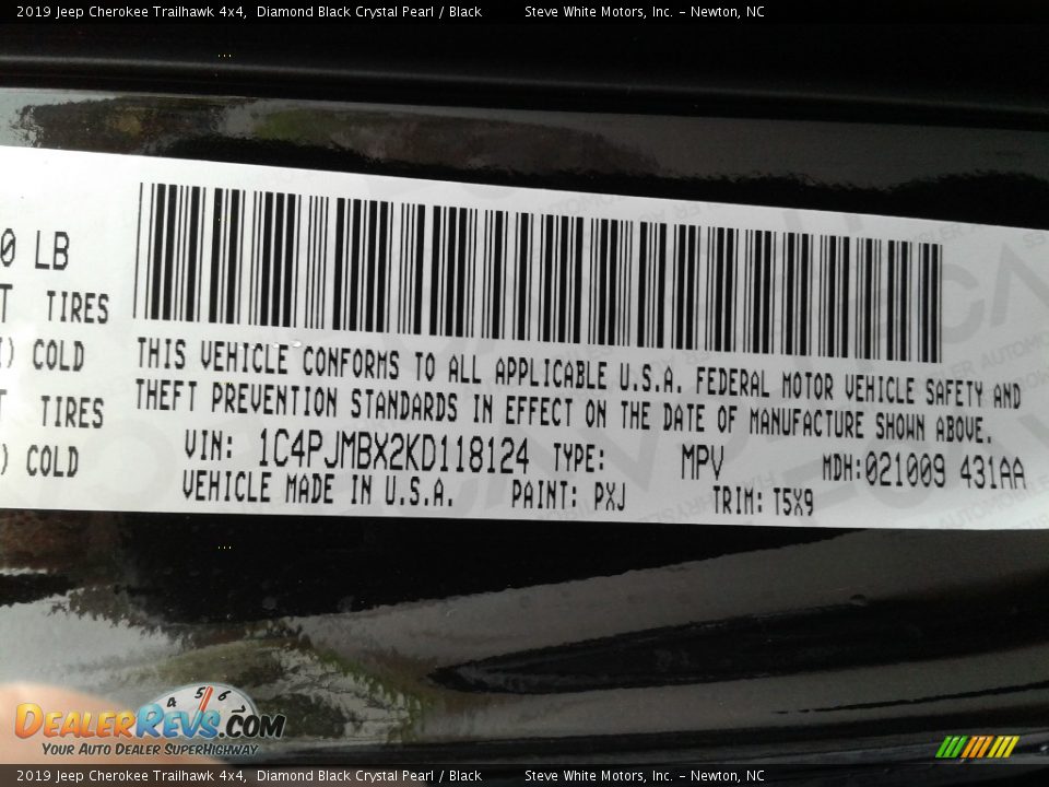 2019 Jeep Cherokee Trailhawk 4x4 Diamond Black Crystal Pearl / Black Photo #30