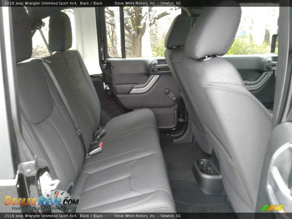2018 Jeep Wrangler Unlimited Sport 4x4 Black / Black Photo #13