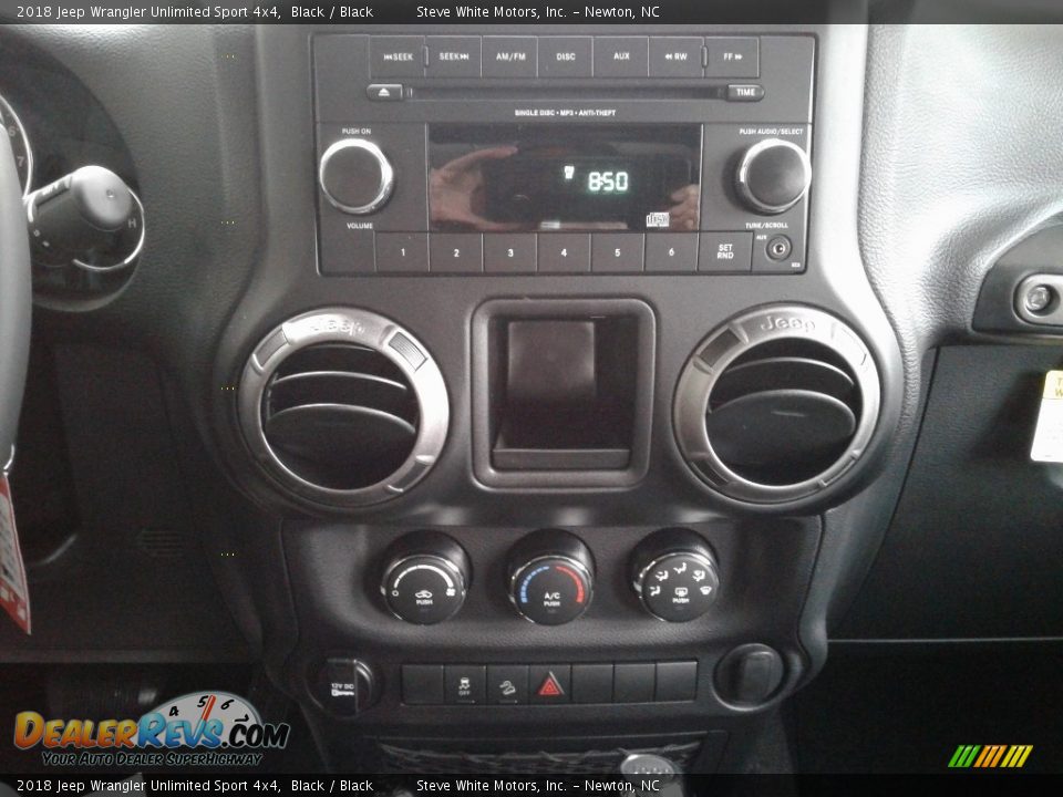 2018 Jeep Wrangler Unlimited Sport 4x4 Black / Black Photo #23