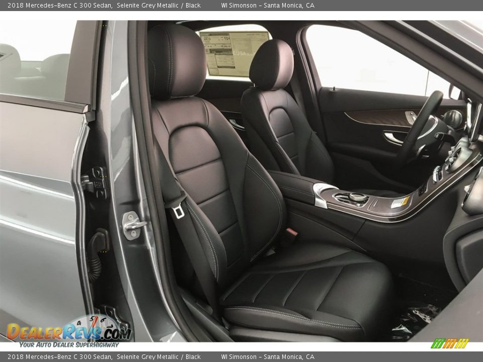 2018 Mercedes-Benz C 300 Sedan Selenite Grey Metallic / Black Photo #2