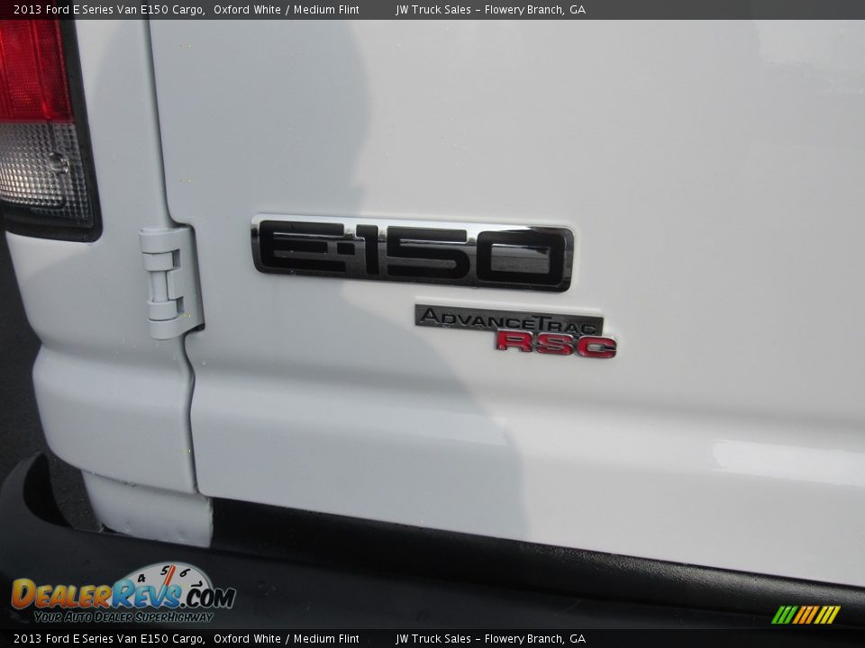 2013 Ford E Series Van E150 Cargo Oxford White / Medium Flint Photo #10