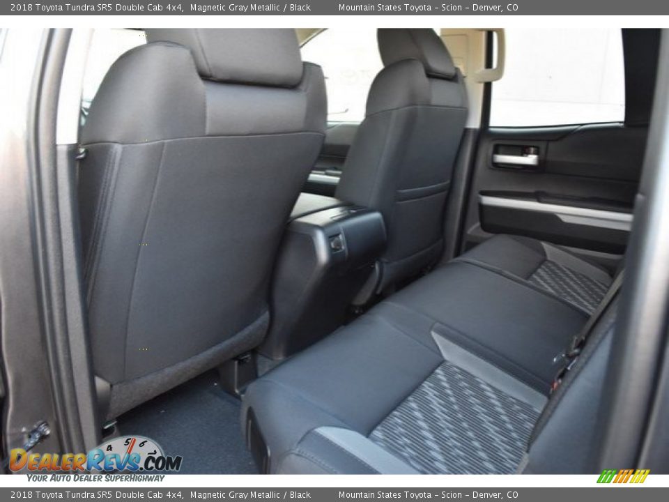 2018 Toyota Tundra SR5 Double Cab 4x4 Magnetic Gray Metallic / Black Photo #13