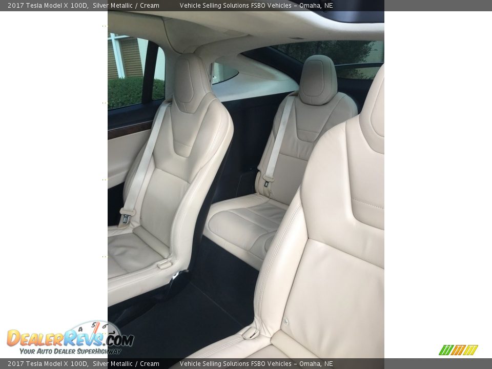 Cream Interior - 2017 Tesla Model X 100D Photo #4