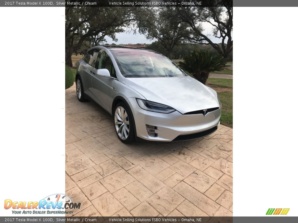 Front 3/4 View of 2017 Tesla Model X 100D Photo #11