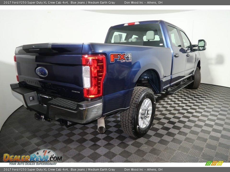 2017 Ford F250 Super Duty XL Crew Cab 4x4 Blue Jeans / Medium Earth Gray Photo #13