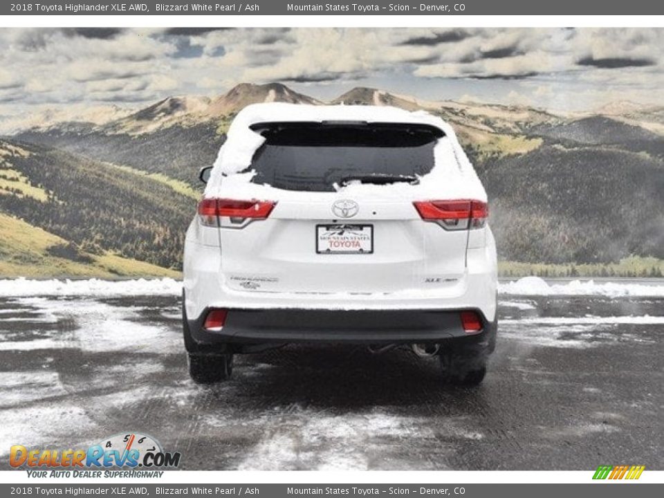 2018 Toyota Highlander XLE AWD Blizzard White Pearl / Ash Photo #4