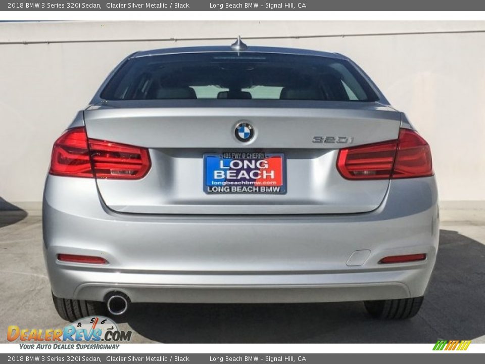 2018 BMW 3 Series 320i Sedan Glacier Silver Metallic / Black Photo #4
