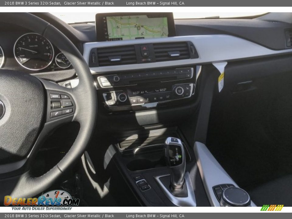 2018 BMW 3 Series 320i Sedan Glacier Silver Metallic / Black Photo #6