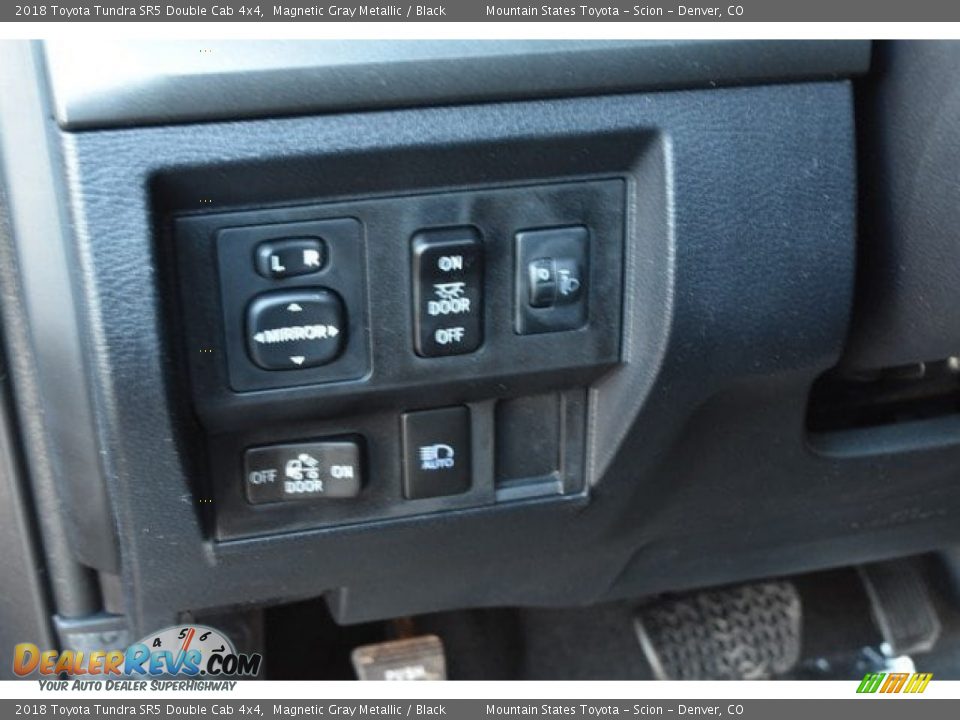 2018 Toyota Tundra SR5 Double Cab 4x4 Magnetic Gray Metallic / Black Photo #25