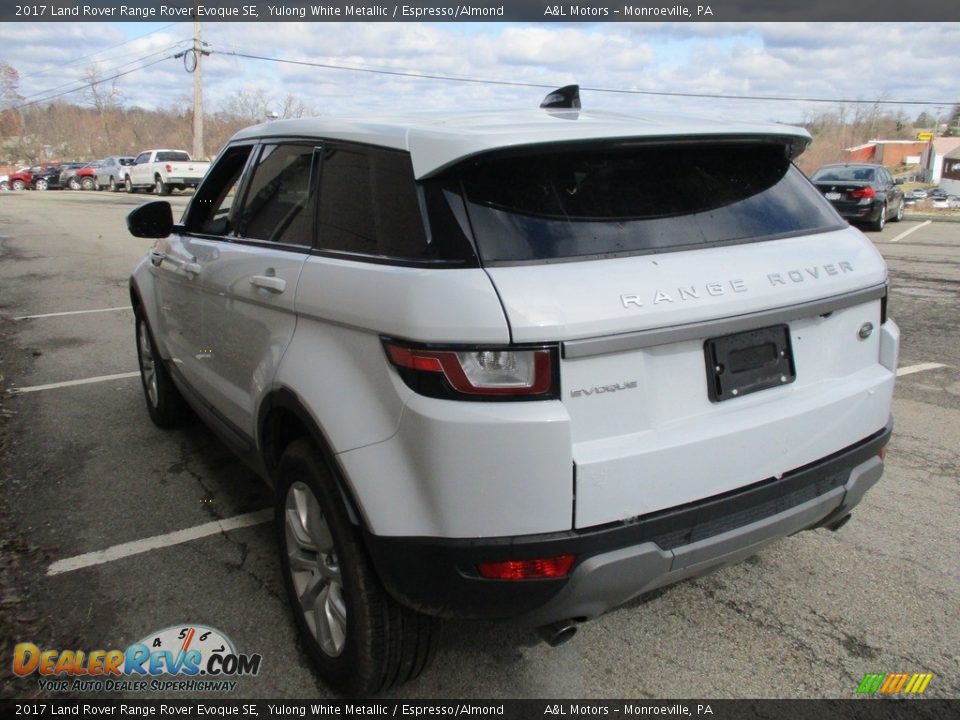 2017 Land Rover Range Rover Evoque SE Yulong White Metallic / Espresso/Almond Photo #2
