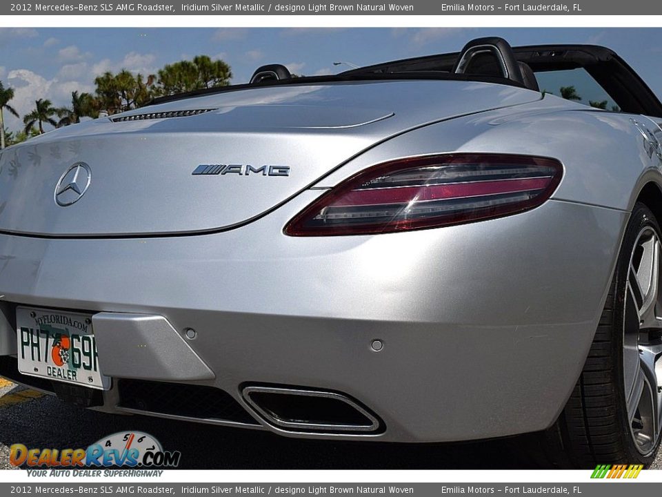 2012 Mercedes-Benz SLS AMG Roadster Iridium Silver Metallic / designo Light Brown Natural Woven Photo #19