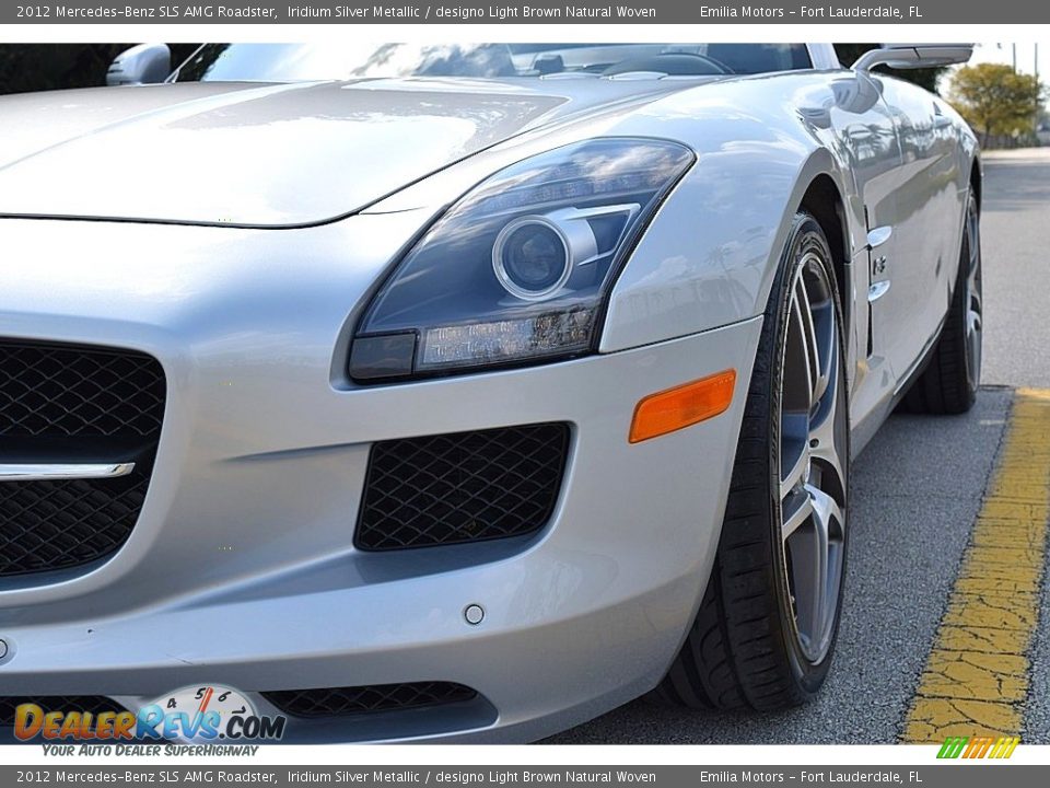 2012 Mercedes-Benz SLS AMG Roadster Iridium Silver Metallic / designo Light Brown Natural Woven Photo #26