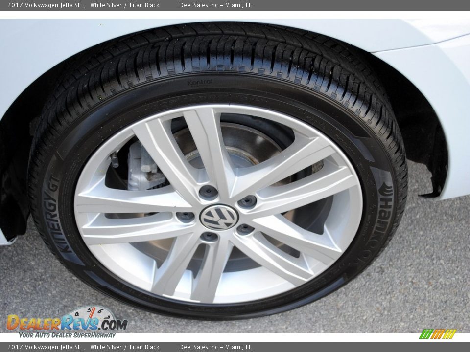 2017 Volkswagen Jetta SEL White Silver / Titan Black Photo #11