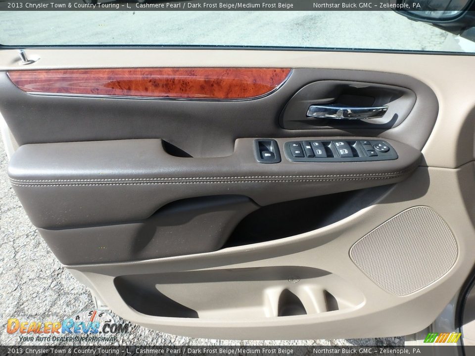 2013 Chrysler Town & Country Touring - L Cashmere Pearl / Dark Frost Beige/Medium Frost Beige Photo #21