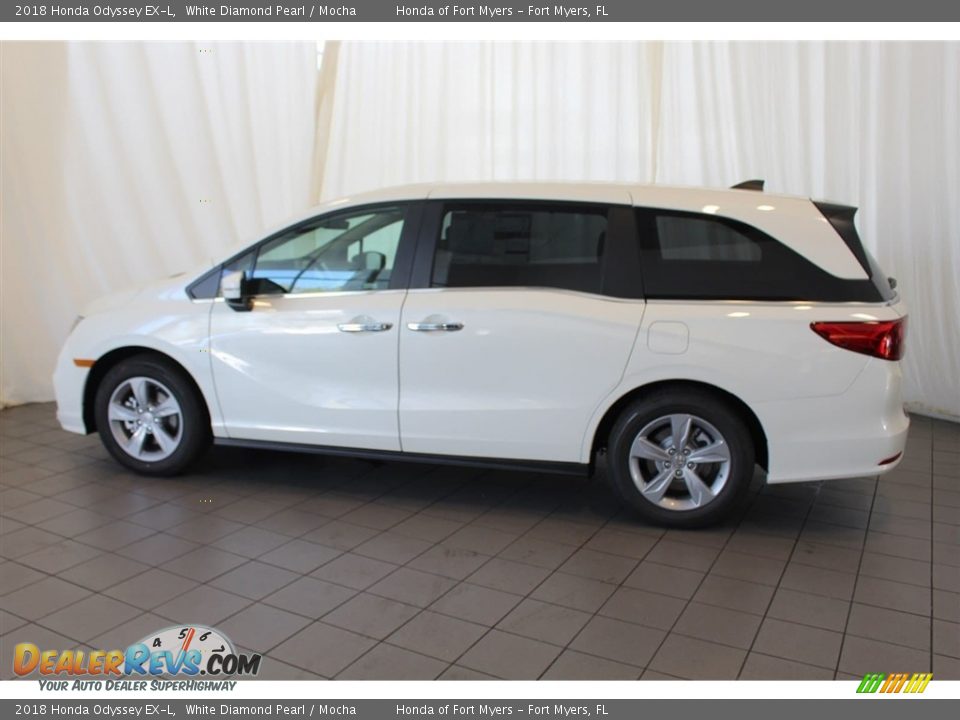 2018 Honda Odyssey EX-L White Diamond Pearl / Mocha Photo #5