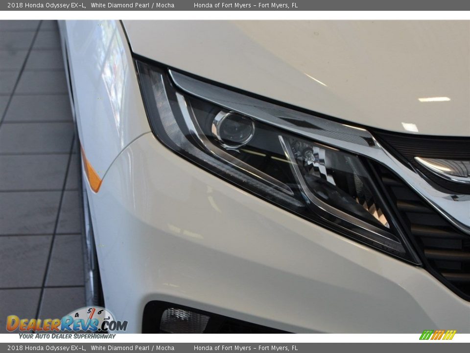 2018 Honda Odyssey EX-L White Diamond Pearl / Mocha Photo #6