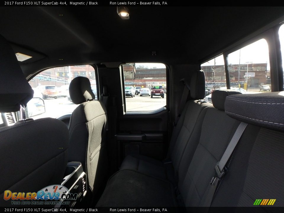 2017 Ford F150 XLT SuperCab 4x4 Magnetic / Black Photo #11