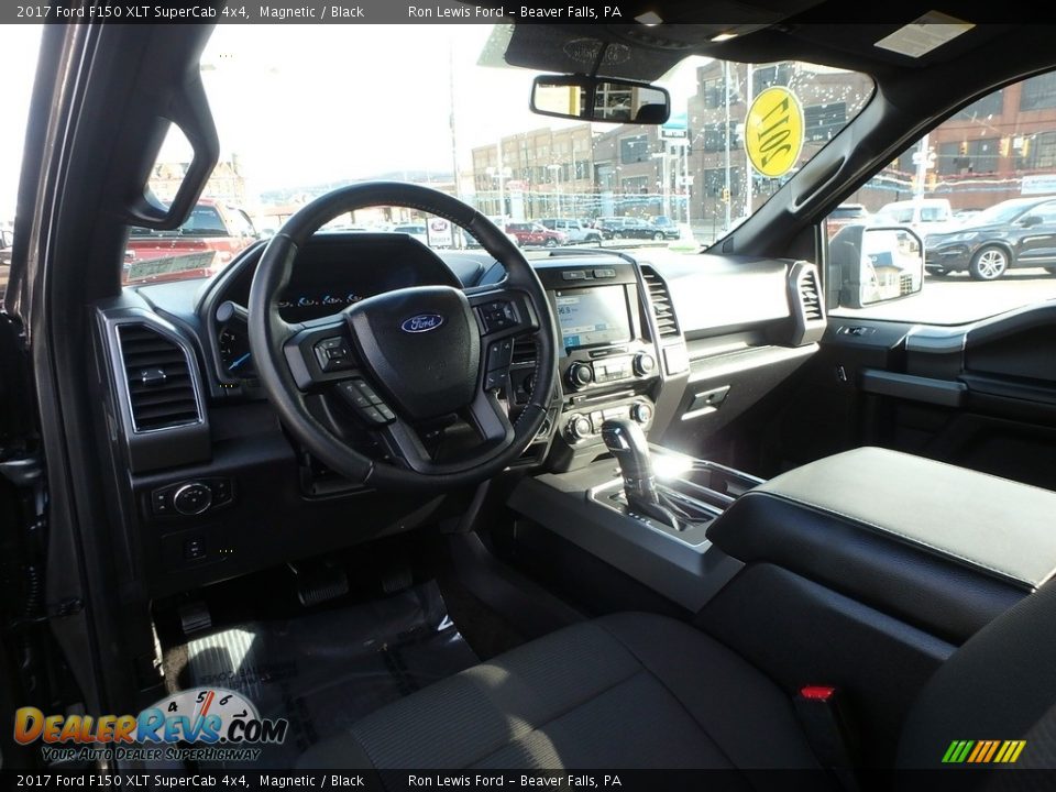 2017 Ford F150 XLT SuperCab 4x4 Magnetic / Black Photo #12