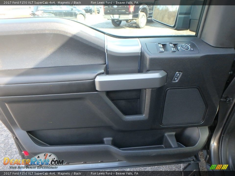 2017 Ford F150 XLT SuperCab 4x4 Magnetic / Black Photo #13