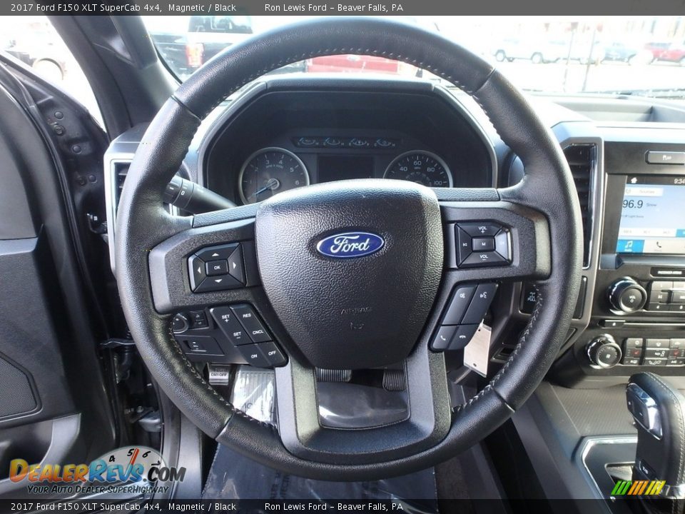 2017 Ford F150 XLT SuperCab 4x4 Magnetic / Black Photo #15