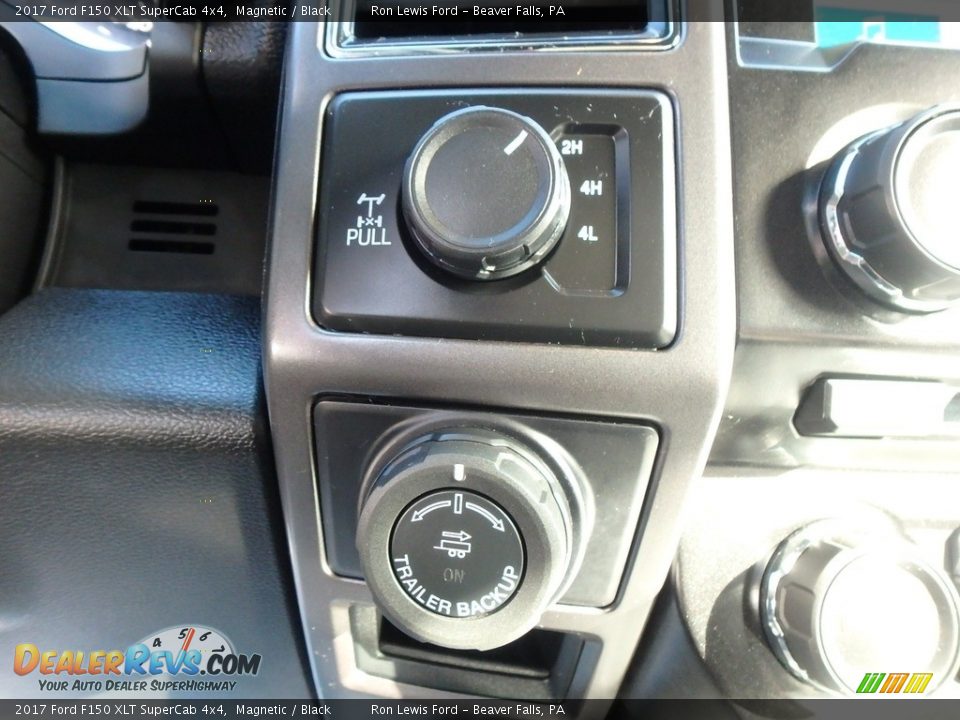 2017 Ford F150 XLT SuperCab 4x4 Magnetic / Black Photo #17