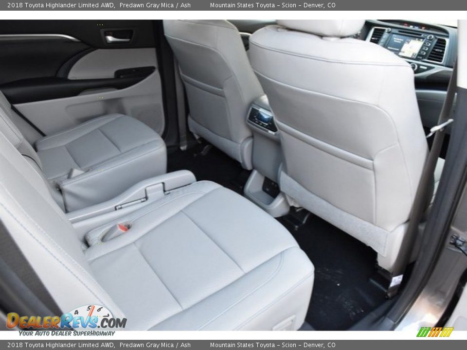 2018 Toyota Highlander Limited AWD Predawn Gray Mica / Ash Photo #18