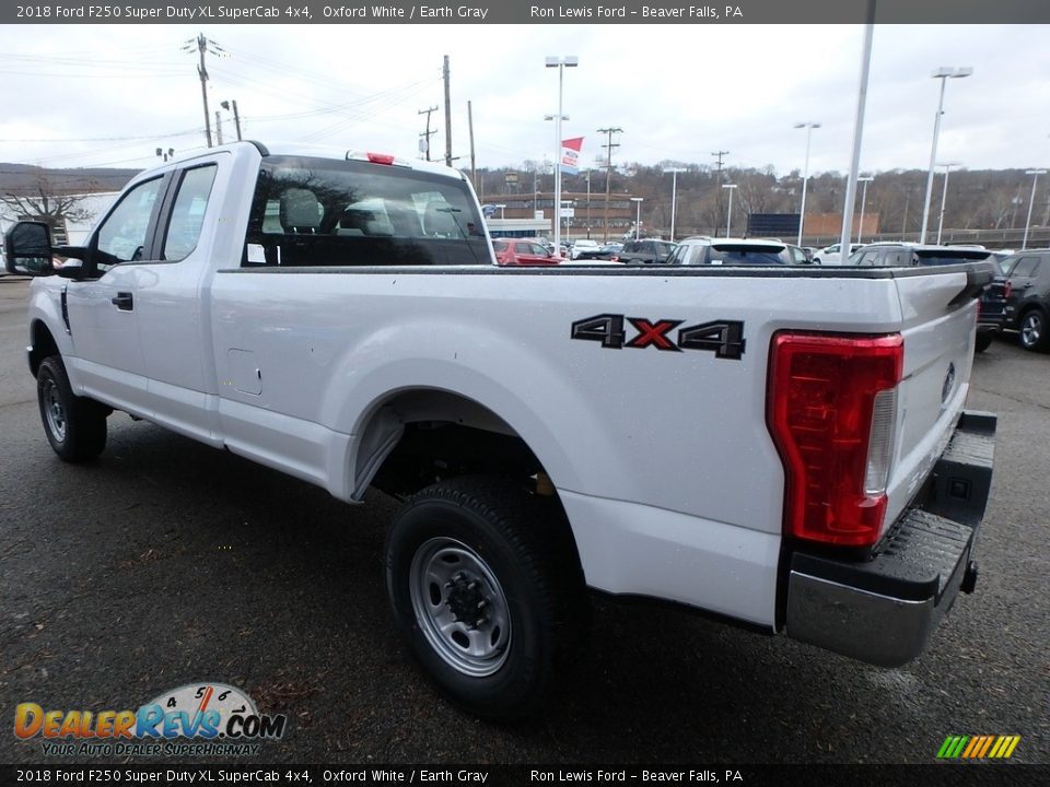 2018 Ford F250 Super Duty XL SuperCab 4x4 Oxford White / Earth Gray Photo #5