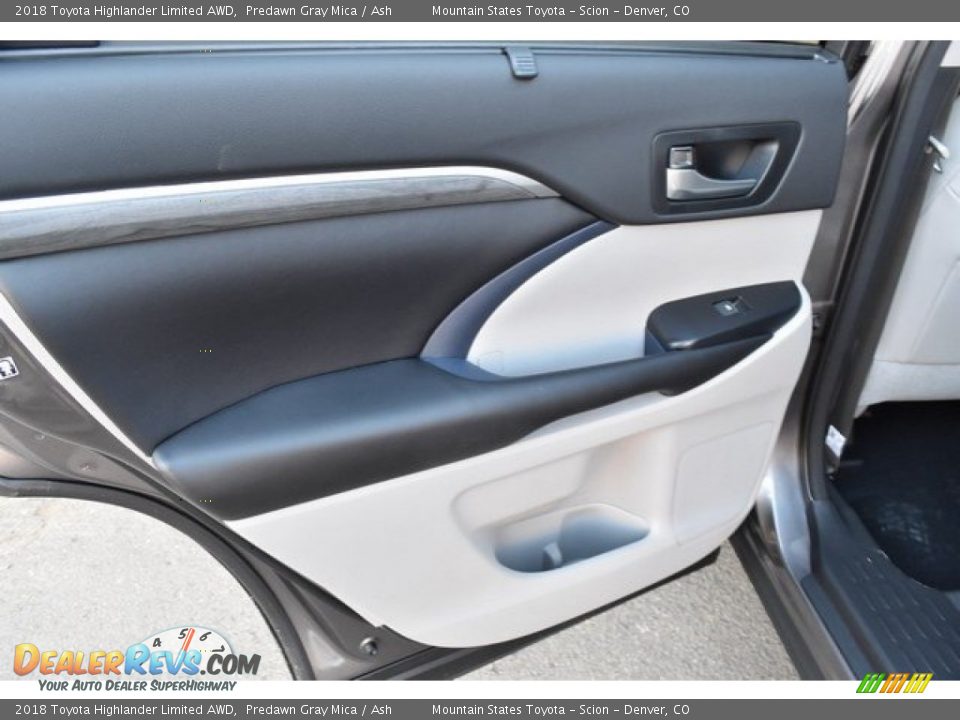 2018 Toyota Highlander Limited AWD Predawn Gray Mica / Ash Photo #24