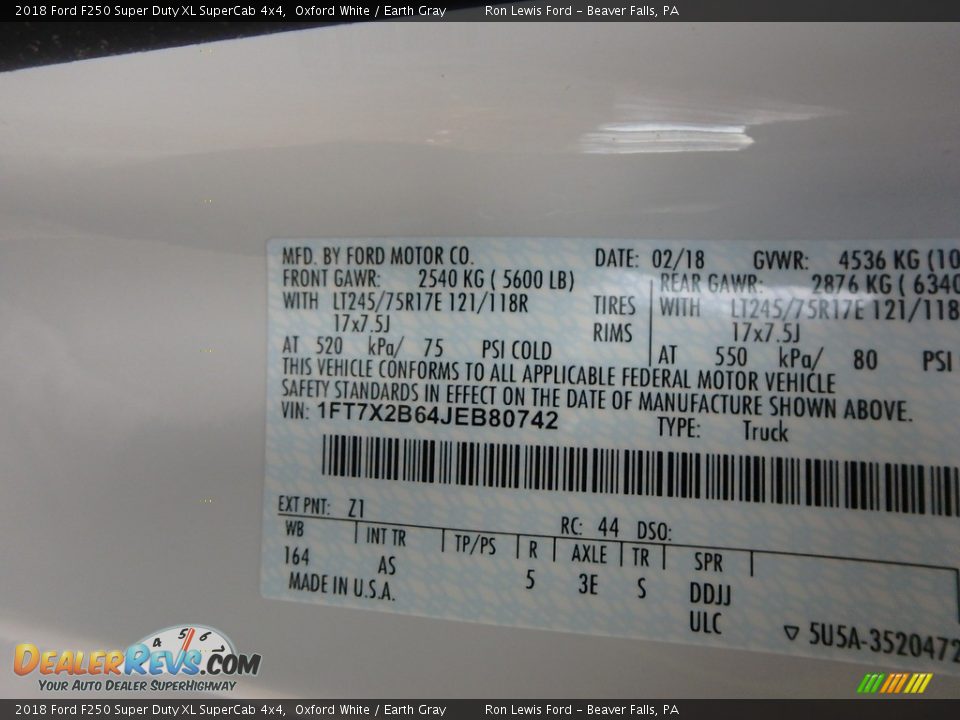 2018 Ford F250 Super Duty XL SuperCab 4x4 Oxford White / Earth Gray Photo #14