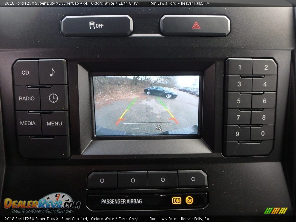 2018 Ford F250 Super Duty XL SuperCab 4x4 Oxford White / Earth Gray Photo #19
