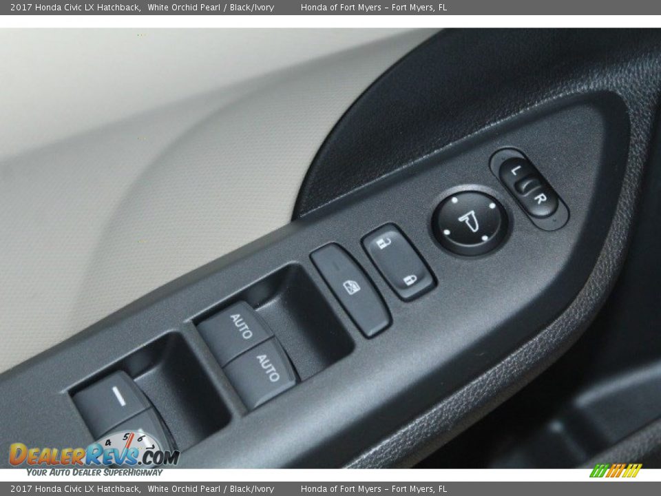 2017 Honda Civic LX Hatchback White Orchid Pearl / Black/Ivory Photo #8