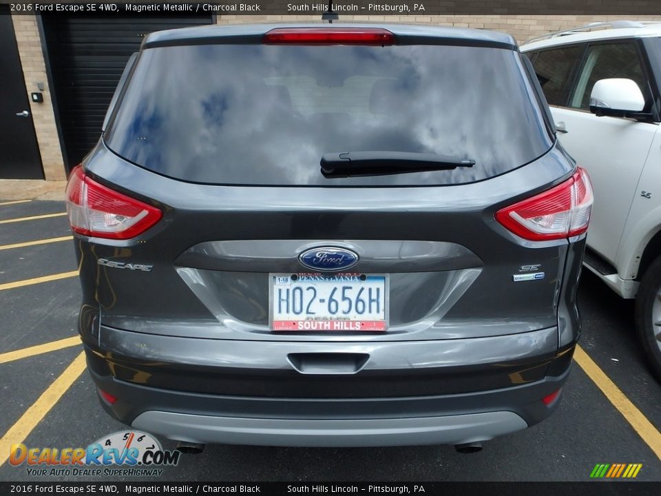 2016 Ford Escape SE 4WD Magnetic Metallic / Charcoal Black Photo #3
