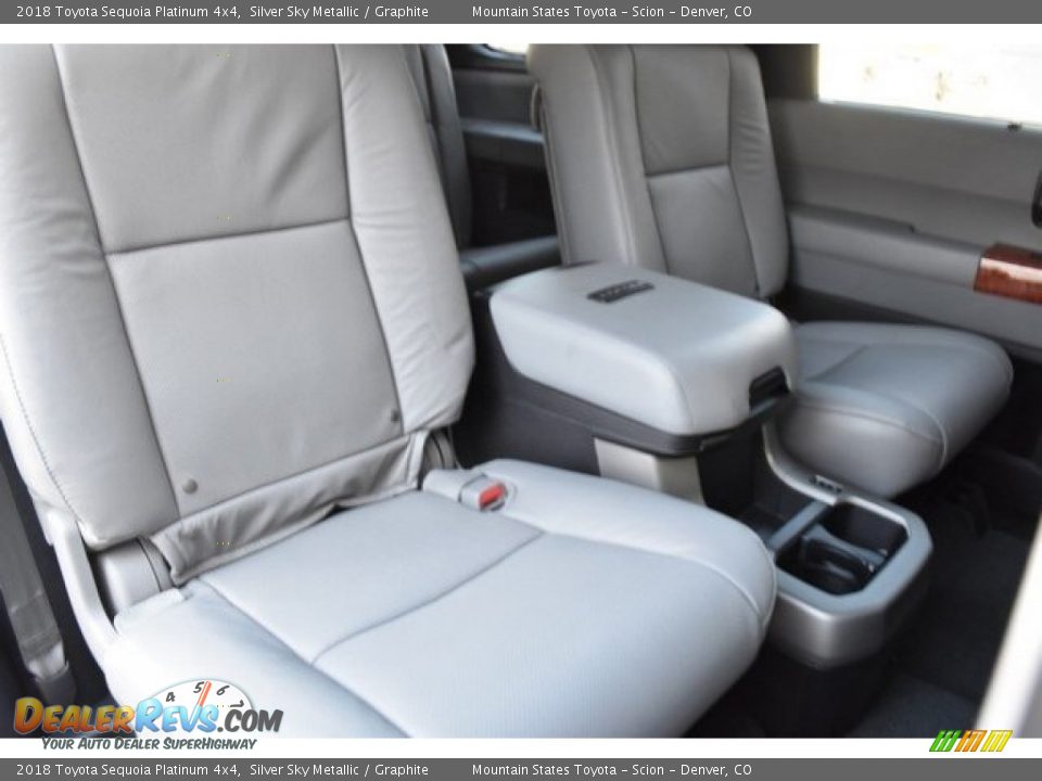 2018 Toyota Sequoia Platinum 4x4 Silver Sky Metallic / Graphite Photo #21
