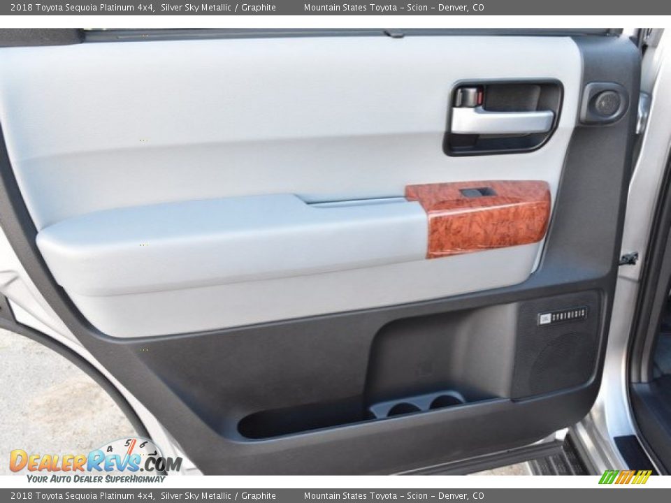 2018 Toyota Sequoia Platinum 4x4 Silver Sky Metallic / Graphite Photo #25