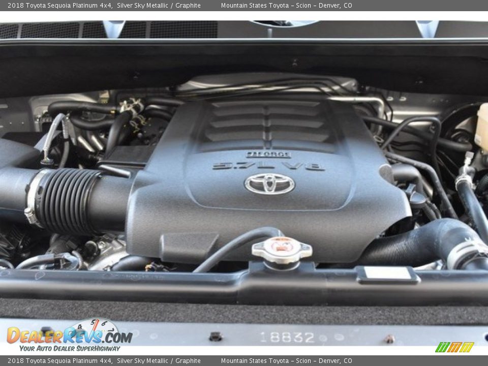 2018 Toyota Sequoia Platinum 4x4 Silver Sky Metallic / Graphite Photo #35