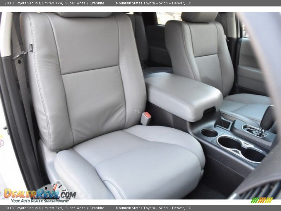2018 Toyota Sequoia Limited 4x4 Super White / Graphite Photo #13